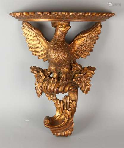 Carved gilt wood wall console bird. 20th century. Size: