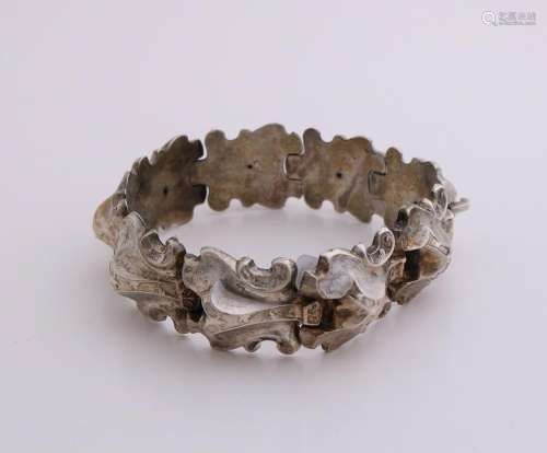 Silver bracelet, BWG, with square molded convex links