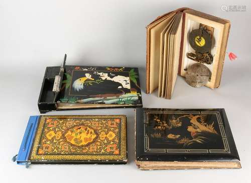 Four antique photo albums. Among other things: Nouveau