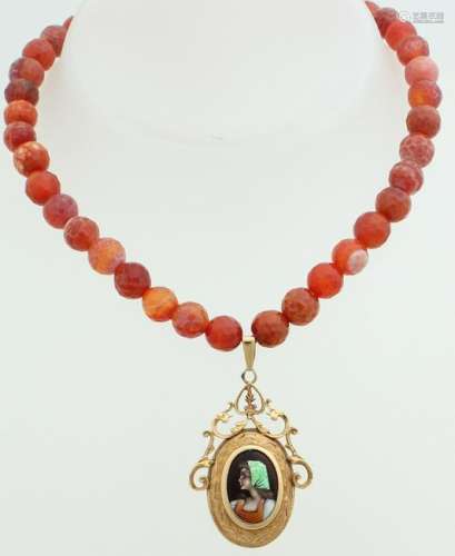 Collier agate beads with a gold pendant limoges,