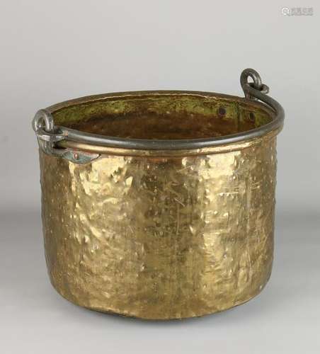 19th Century copper aker with handle. Size: 28 x 36 cm