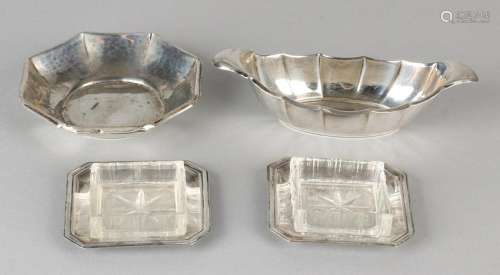 Lot 4 with trays; 2 crystal square containers on the