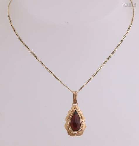 Yellow gold necklace with pendant, 585/000, with