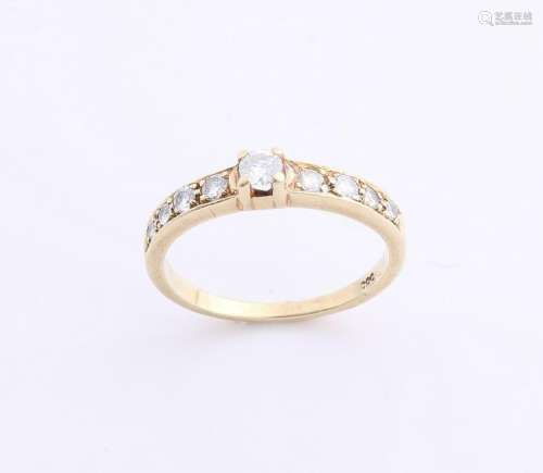 Yellow gold ring, 585/000 9 diamonds. Fine ring with in