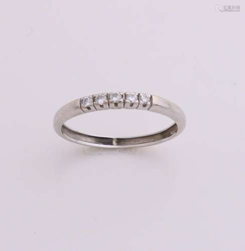White gold diamond row ring, 585/000, with diamonds.