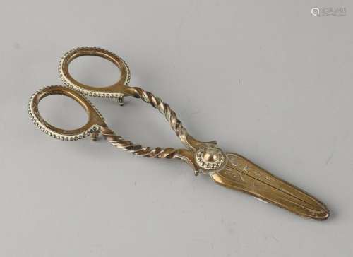 Fine silver grape scissors, 833/000, with twisted