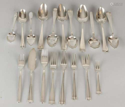 Lot with silver cutlery, 19 parts, various models with