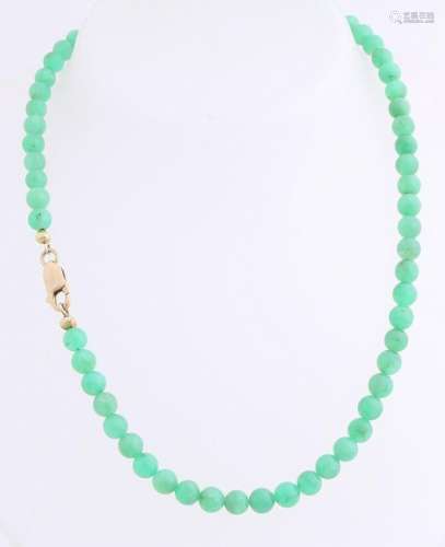 Collier jade beads, diameter 6mm attached to a silver