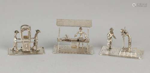 Lot with three silver miniatures, 835/000, with a