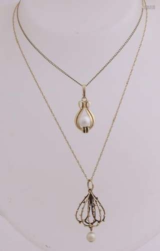 Two gold necklaces and pendants, 585/000, comprising