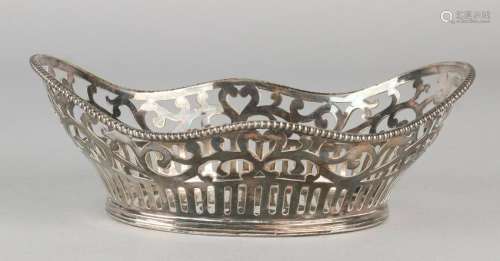 Silver bonbon basket, 835/000, oval model with a molded