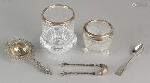 Lot silver, 833/000, with a crystal spoon vase with
