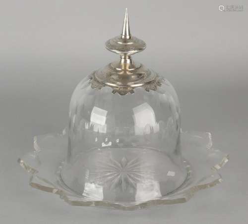 Crystal bell jar equipped grinding with silver collar