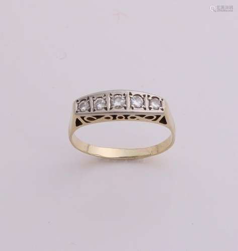 Yellow gold ring, 585/000, with diamond. Ring occupied