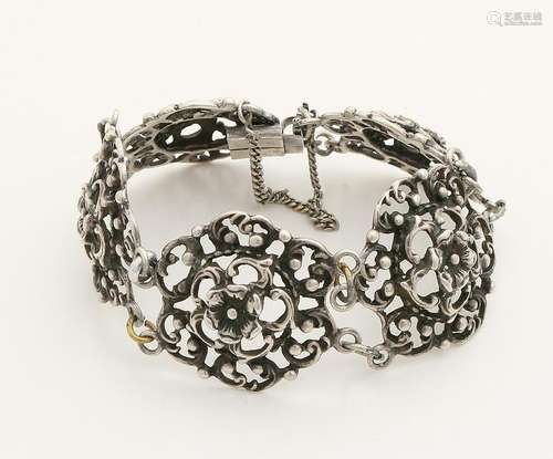 Silver bracelet, 835/000, made of 5 openwork