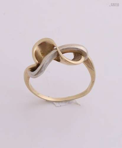 Bicolour gold ring, 585/000, a solid construction, with