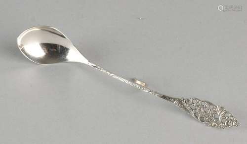 835/000 Silver jamlepel with finely worked shank and