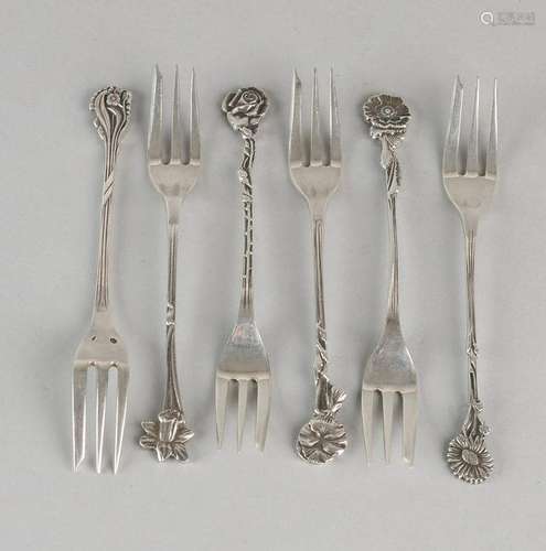 Six 835/000 silver cake forks with incisor and several