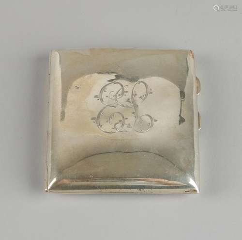 Silver cigarette box, 925/000, rectangular bulb hip