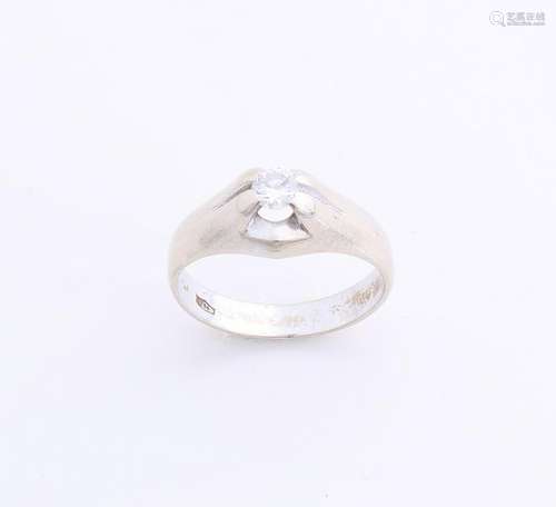 White gold ring, 750/000, with diamond. Ring with