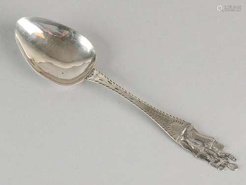 Silver spoon, 833/000, with a puntbak and a molded