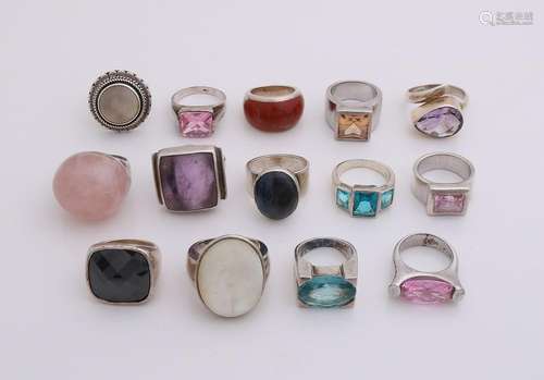 Large lot with silver rings, various models with