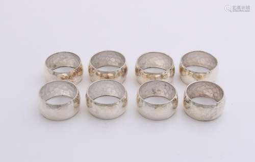 Lot 8 silver rings, 835/000, with hammer. width 10 mm,