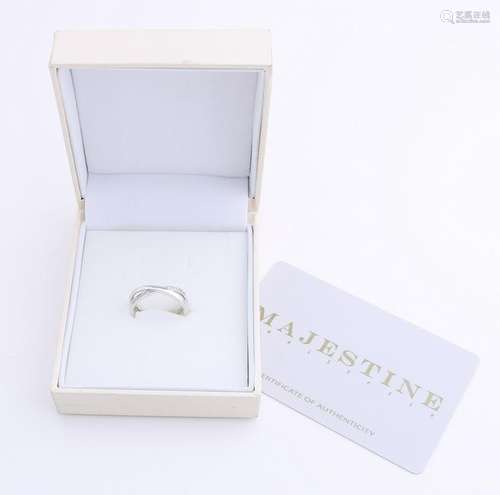 Ring, 375/000, white diamond, brand Majestine. Ring