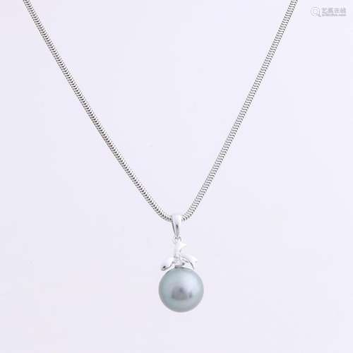 White gold necklace and pendant, 585/000, with pearl