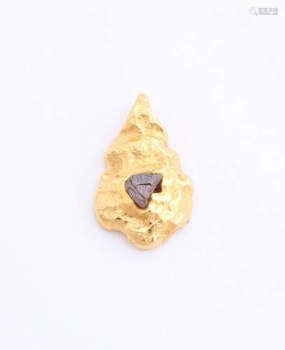 Yellow gold pendant, 585/000, with diamond. Hanger