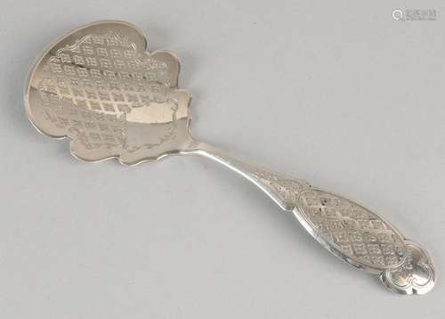 Silver pate shovel, 833/000, molded with a shovel and