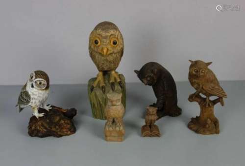 KONVOLUT TIERSKULPTUREN: EULEN - 6 Stück / wooden owl figures, 20. Jh., geschnitztes Holz, teilweise