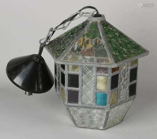 Antique stained-glass lamp. Circa 1920. Size: 25 x 22 x