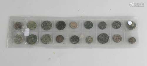 Lot 18 Roman coins, various conditions.