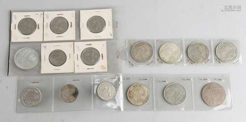 Lot 16 silver coins from various countries. different