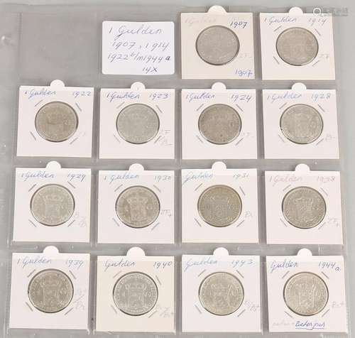 Lot 14 with coins of 1 Gulden; 1907, 1914 and 1922 t /