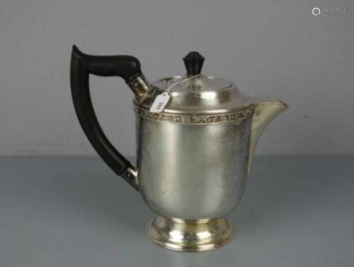 KAFFEEKANNE / KANNE / coffee pot, versilbertes Metall und Bakelit, 1. H. 20. Jh., England, unter dem