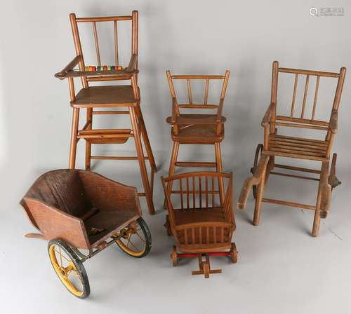 Five times antique wooden toys. Divers. Dolls Chairs