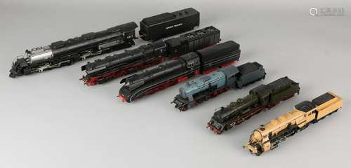 Lot 6x Trix locomotives with tenders including: 1x DR