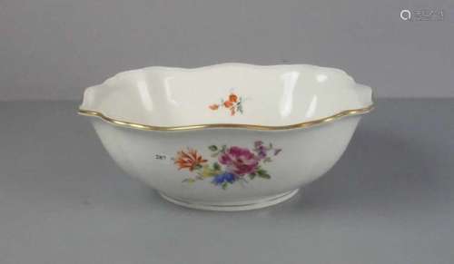 SCHALE / KARREESCHALE / bowl, Porzellan, Manufaktur Meissen, unterglasurblaue Schwertermarke,