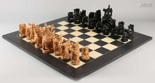 Large carved chess Indian sandalwood + wooden