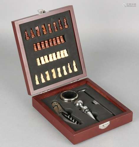 Old wine opener with corkscrew set, napkin ring,