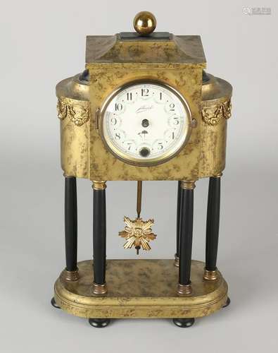 Old German, seven-day clock Schmid portal. Louis XVI