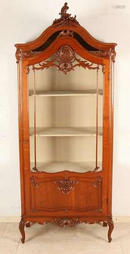 Beautiful 19th century Rococo style walnut cabinet with