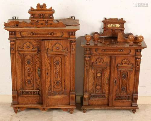 Two cabinets of oak, two-door loading. Gründerzeit