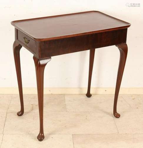 18th Century mahogany side table with drawers. Size: 73