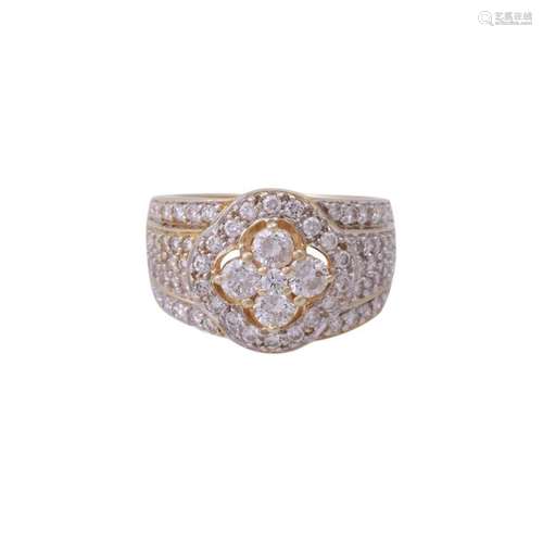 Ring mit Brillanten zus. Ca. 2 ct,