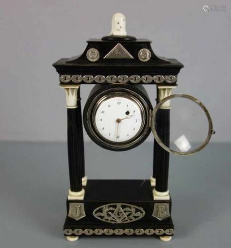 FREIMAUER SÄULENUHR / PORTALUHR / masonic table clock, wohl 1. H. 19. Jh., Frankreich.