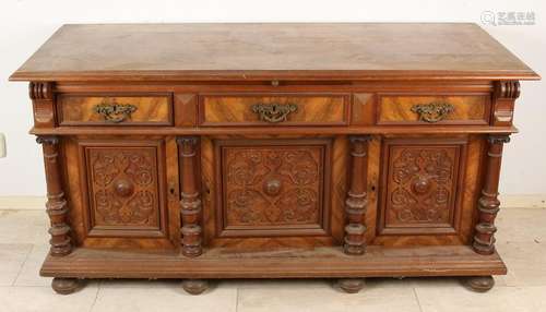 Antique German Gründerzeit walnut dresser with full