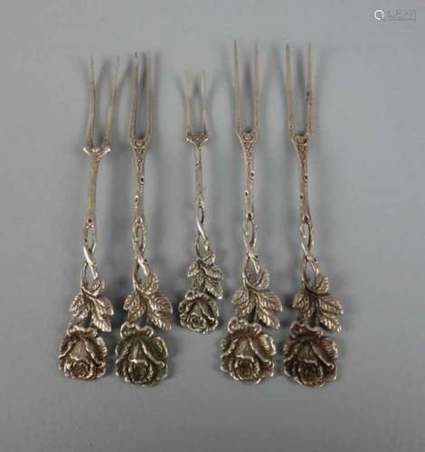 KONVOLUT VORLEGEBESTECK / 5 VORLEGEGABELN / five serving forks, 1. H. 20. Jh., deutsch, 835er